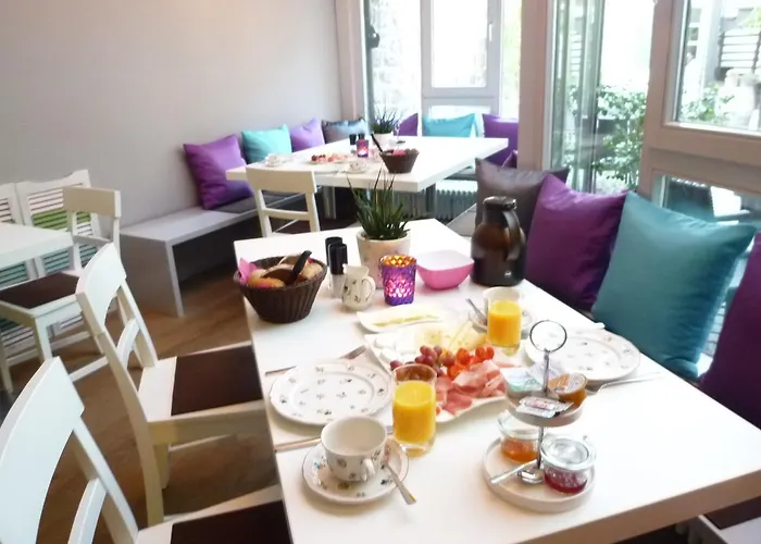 Rebstockel Gastehaus Weinhof & Vinothek *